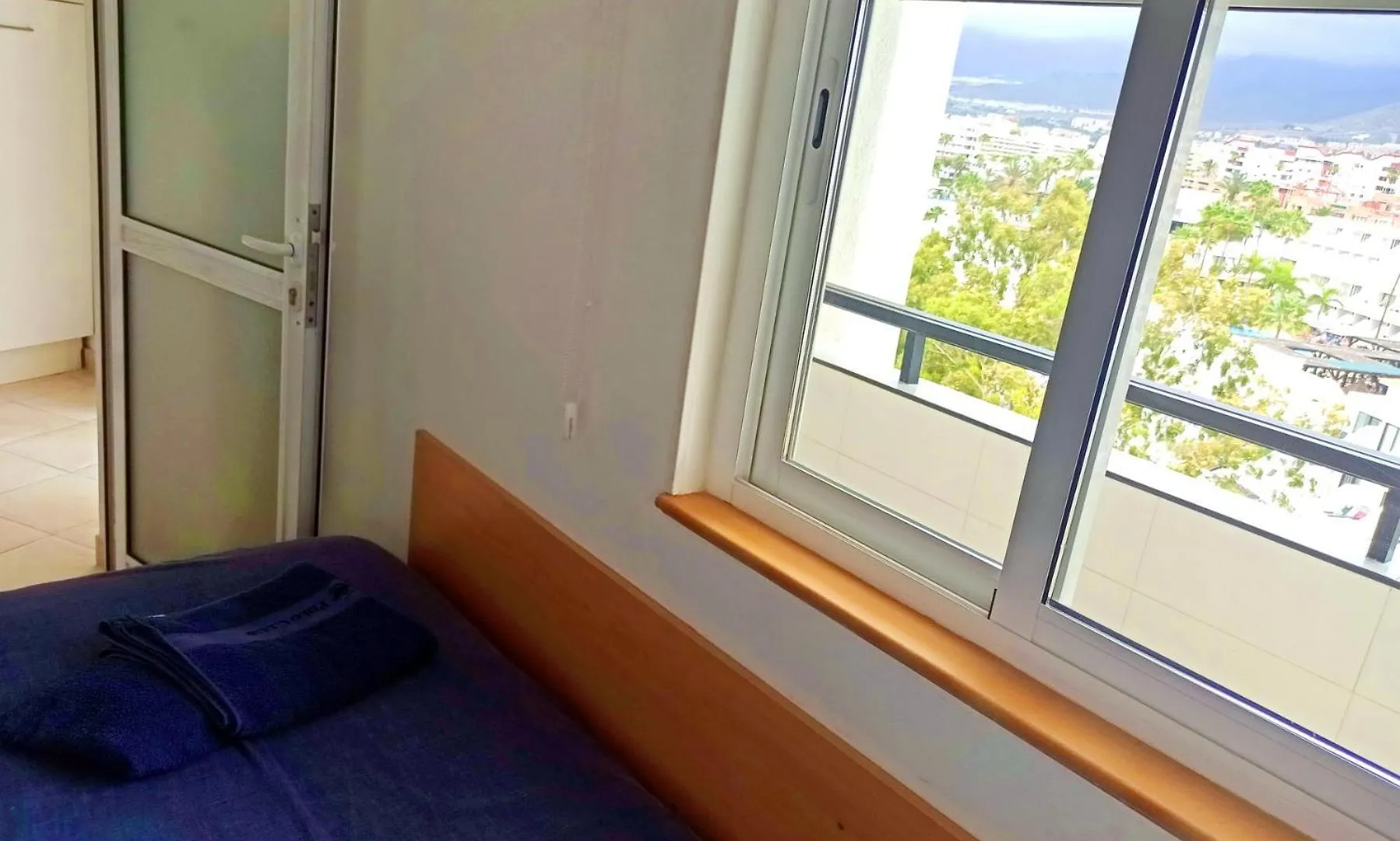 Cozy Apartment In The Center Of Costa Adeje On The 1St Coastline 0*, Costa Adeje (Tenerife)