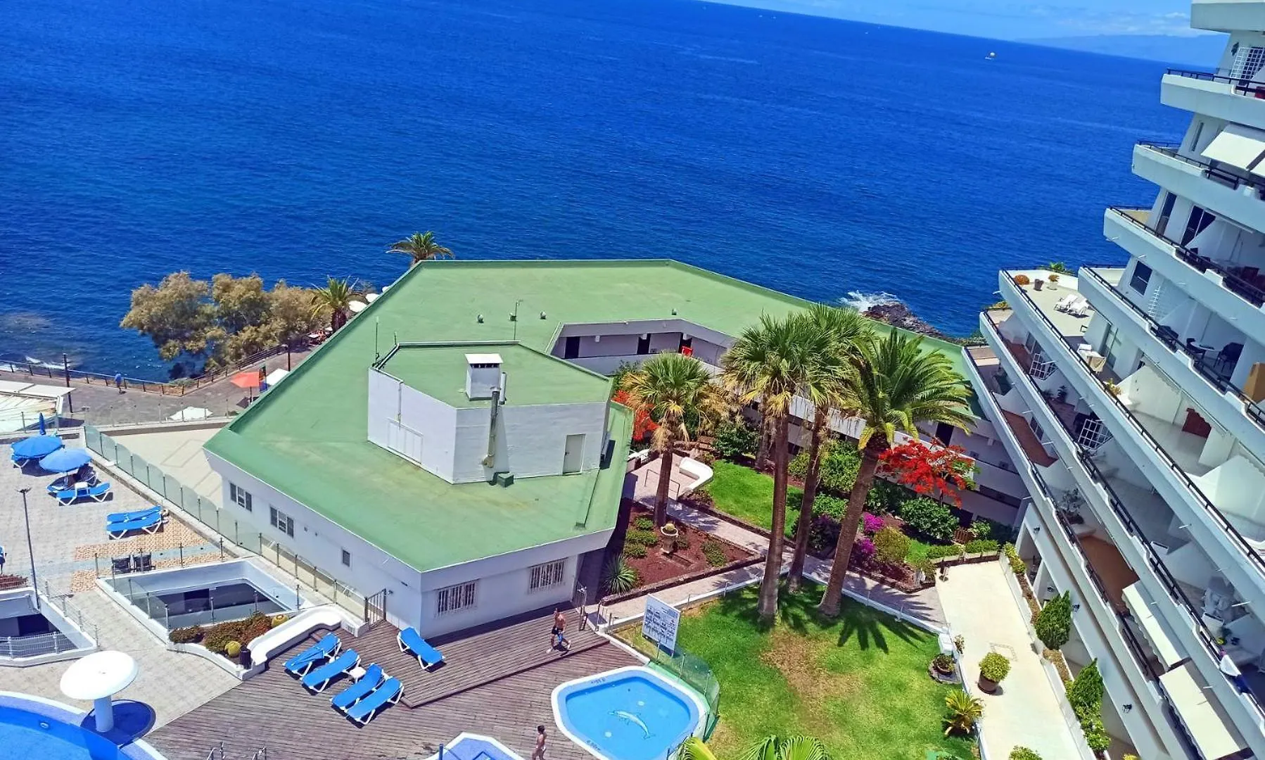 Cozy Apartment In The Center Of Costa Adeje On The 1St Coastline