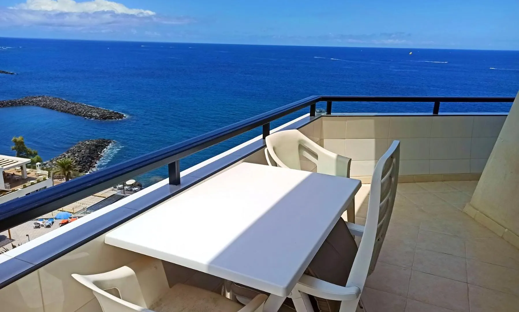 Cozy Apartment In The Center Of Costa Adeje On The 1St Coastline